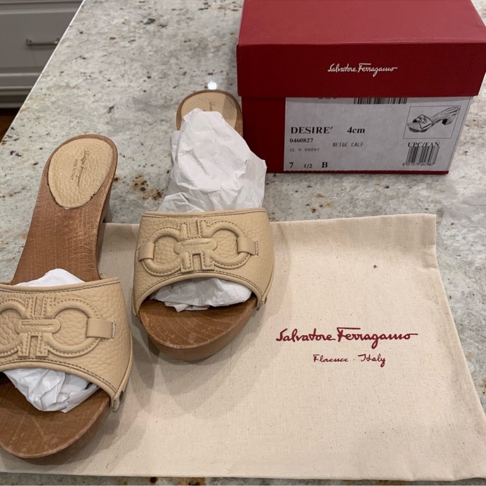 Salvatore Ferragamo beige leather and wooden slides/clogs.